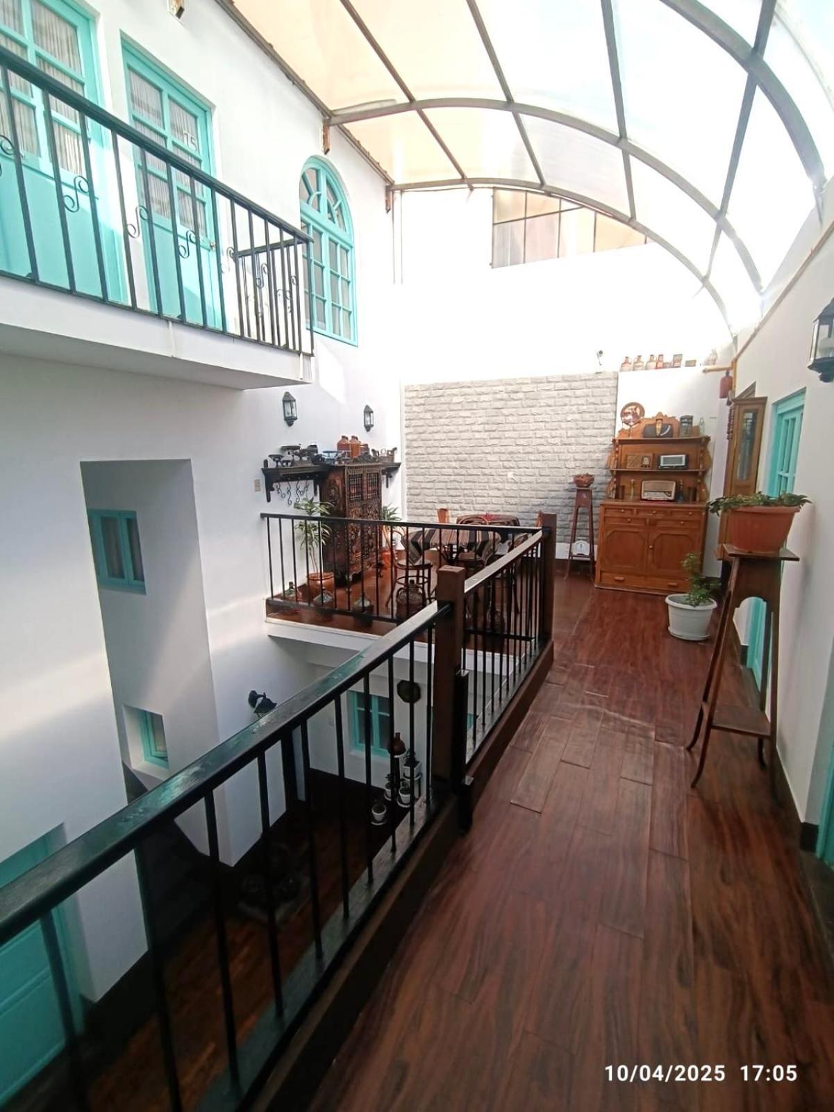 Hospedaje Milenio La Paz Bagian luar foto